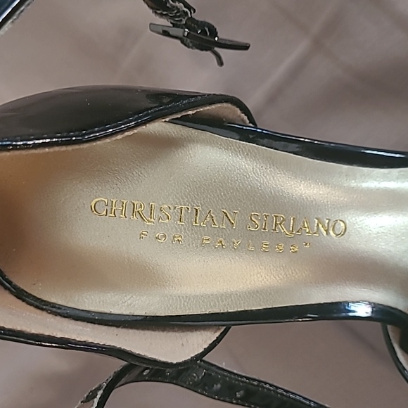 Heels - Picture 4 of 5